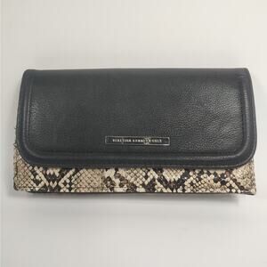 Reaction Kenneth Cole Wallet Handbag Clutch Purse Black Snakeskin Print